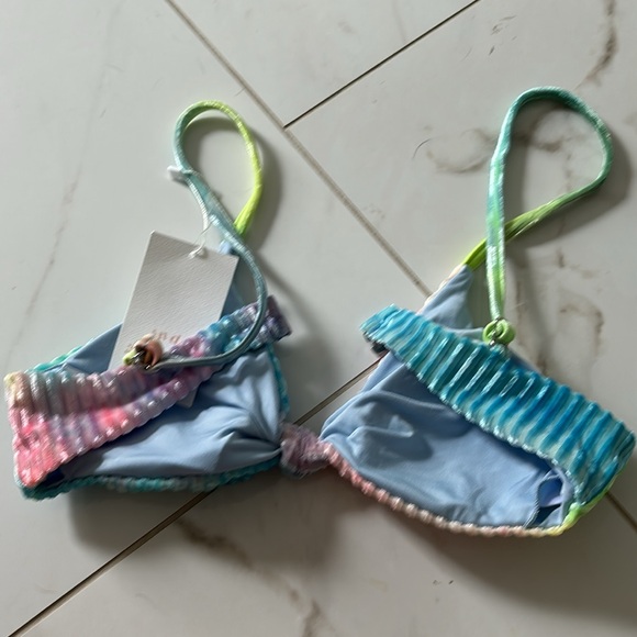 Dippin Daisys Zen Bikini Top - Picture 3 of 4